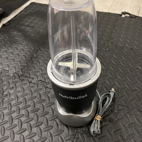 Magic Bullet Nutri Bullet Base Model# NB-101B Tested & Working Good Condition - Picture 7 of 7